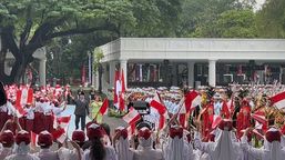 Prabowo Sambut Hangat Kedatangan Presiden Peru Dina Boluarte di Istana Merdeka