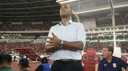 Usai Timnas Indonesia, Kini Patrick Kluivert Gagal Bawa Suriname Lolos ke Piala Dunia 2026