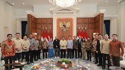 Momen Syukuran Ulang Tahun Prabowo ke-74 Bersama Didit-Titiek dan Orang Terdekat