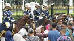 Upacara Serah Terima Paspampres di Istana Jadi Atraksi Mingguan, Terbuka untuk Publik