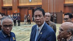 Purbaya Respons Usulan Hapus Pajak JHT: Pensiunan Rp1 Miliar-Rp2 Miliar Nggak Usah