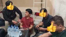 Ini Tampang Pelaku Teror Bom SD Srengseng saat Ditangkap di Rumahnya