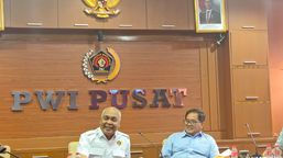 PWI Pusat Sesalkan Pernyataan Hotman Paris, Minta Hormati Martabat Wartawan dan Kemerdekaan Pers