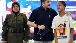 "Sekolah Rakyat Tak Bermutu, Kata Siapa?" Seskab Teddy Buka Suara Soal Kualitas Pendidikan