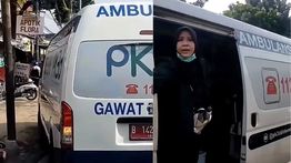 Geger Video Pengendara Ngotot Minta Ambulans Pindah Saat Tangani Pasien Kritis