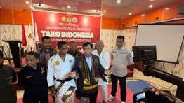 Ketum Karate-Do Tako Indonesia Nurdin Tampubolon Kukuhkan Pengurus Sulawesi Tenggara