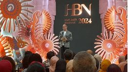 Agus Gumiwang Sentil Pemkab Tuban di Hari Batik Nasional 2024