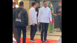 Debat Pilkada Jakarta, Dharma Pongrekun Pakai Sepatu Adidas