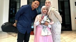 Inara Rusli Pamer Foto Bareng Anak dan Virgoun, Diminta Rujuk oleh Netizen