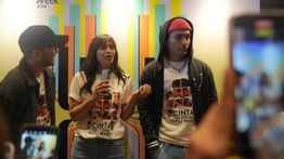 Para Cast Antusias, Film 'Cinta Tak Pernah Tepat Waktu' Tayang Perdana di Jakarta Film Week