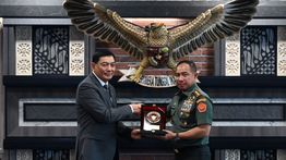 Menhan Sjafrie Kunjungi Mabes TNI, Langsung Disambut Panglima