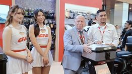 GIVI Rilis Top Boks Aluminium Matterhorn Monolock di IMOS 2024, Harga Rp2 Jutaan