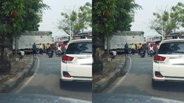 Truk Terperosok di Peta Barat, Lalu Lintas Macet Parah