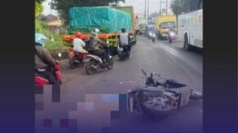 Tragis! Pengendara Motor Tewas Tabrakan dengan Truk di Narogong Pagi Ini