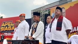 Anies Baswedan Hadiri Apel Siaga dan Rapat Akbar Warga Kawal TPS Pramono-Rano