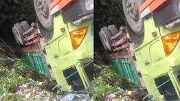 Kecelakaan Maut Truk Fuso, Sampai Terbalik Hancur Berantakan di Sukabumi