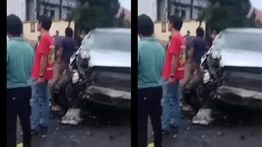 VIDEO: CRV Sampai Ringsek Dihantam Truk Molen di Sukabumi