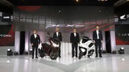 New Honda PCX160 Tampil Makin Mewah, Dibanderol Mulai Rp33,750 Juta