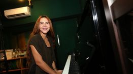 Ratu Rizky Nabila Persembahkan Single Terbaru Soal Fanbase-nya