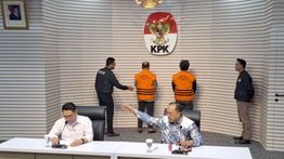 KPK Amankan Tiga Tersangka dalam Kasus Pengadaan Server Fiktif PT SSC