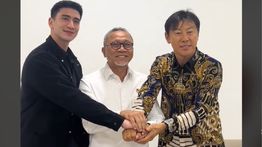 Bertemu Verrel Bramasta dan Zulkifli Hasan, Shin Tae-yong Gabung PAN?