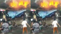 Kebakaran Mengerikan Melanda Rumah-rumah di Pangeran Jayakarta