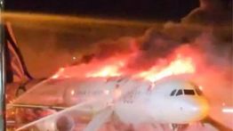 Pesawat Air Busan Terbakar di Bandara Gimhae, 176 Penumpang Selamat Dievakuasi