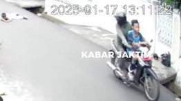 Viral, Bocah Korban Kecelakaan Sengaja Dijatuhkan dari Motor Pelat Merah