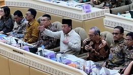 Nusron Wahid Beri Sanksi Berat 8 Pegawai Kantah Terkait Pagar Laut Tangerang