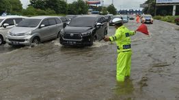 Polisi Ungkap Akses ke Bandara Soetta Masih Dialihkan