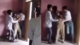 Viral! Guru Dikeroyok Siswa di Kelas, Warganet Geram dan Kecam Aksi Brutal