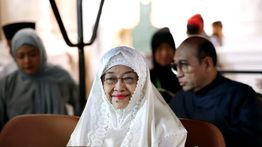 Megawati Doakan Kemajuan Bangsa di Raudhah Masjid Nabawi saat Ziarah Makam Nabi Muhammad