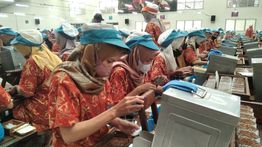Produksi Rokok Turun Hampir 10 Persen, Jutaan Pekerja Terancam Terdampak