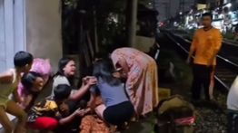 Remaja Putri Tewas Dihantam Kereta di Tanah Abang