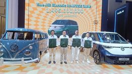 Volkswagen Indonesia Resmi Luncurkan The All-Electric ID. Buzz LWB di IIMS 2025, Dihargai Rp1,495 Miliar