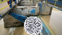 Geger! Warga Temukan Mayat Tersangkut di Pintu Air Bendungan Sungai Cipanas Indramayu