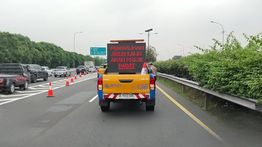 Tol Sedyatmo Padat Imbas Antrean di Pelabuhan Tanjung Priok, Jasa Marga Lakukan Pengalihan Lalu Lintas