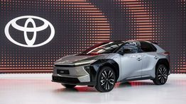 Bos Toyota Sebut Mobil Listrik Tak Sebersih yang Dikira