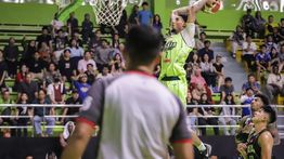 Satya Wacana Bangkit dan Tumbangkan Pacific Caesar Surabaya 88-84