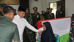 Panglima TNI Hadiri Upacara Pelepasan Jenazah Prajurit Korban Ledakan Amunisi