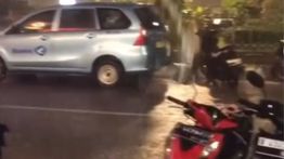 Hujan Deras dan Angin Kencang Guyur Bekasi, Sejumlah Ruas Jalan Tergenang Air