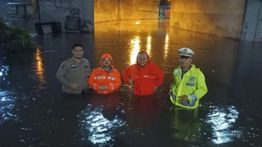 Banjir Landa Kolong Tol Meruya Hingga 90 Cm, Kini Sudah Bisa Dilalui Kendaraan