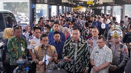 Bersama Wali Kota Bekasi, Pramono Resmikan Rute Transjabodetabek Vida Bekasi-Cawang