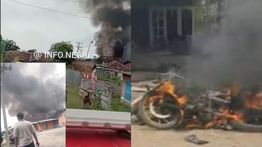 Rumah Lurah di Lampung Dibakar Warga Gegara Selewengkan Bansos Berujung Penusukan