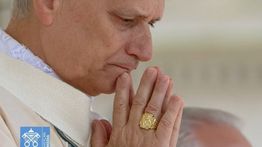 Cincin yang Dipakai Paus Leo XIV Saat Pelantikan, Simbol Apa?