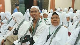 Kisah Nek Marni, 20 Tahun Jualan Serabi Kini Wujudkan Mimpi Naik Haji