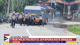 Demo Mahasiswa Uncen Tuntut Penurunan UKT Ricuh, Mobil Polresta Jayapura Dibakar