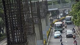 Pramono Janji Bereskan Tiang Monorel yang Mangkrak 21 Tahun Lalu