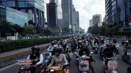Ribuan Scooterist Padati Jakarta Mods Mayday ke-15, Rayakan 25 Tahun Warriors Jakarta