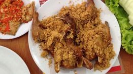 Heboh Ayam Goreng Widuran Non Halal Bikin Konsumen Merasa Tertipu, Manajemen Minta Maaf